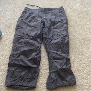 North face hiking Capri pants